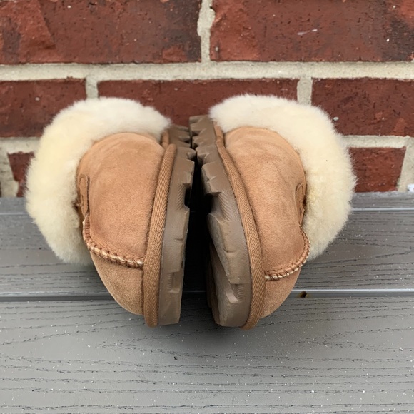UGG Coquette Shearling Lined Slippers - Picture 9 of 12
